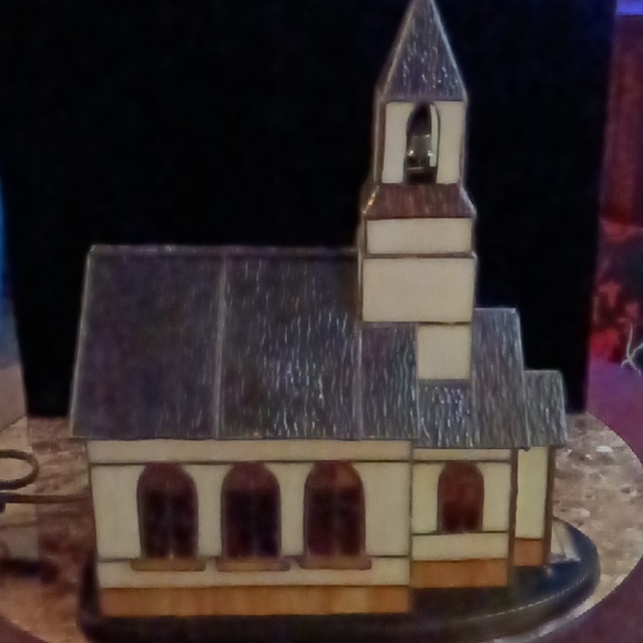 Vintage Tiffany Style Stained Glass Light Up Church - Picture 10 of 14